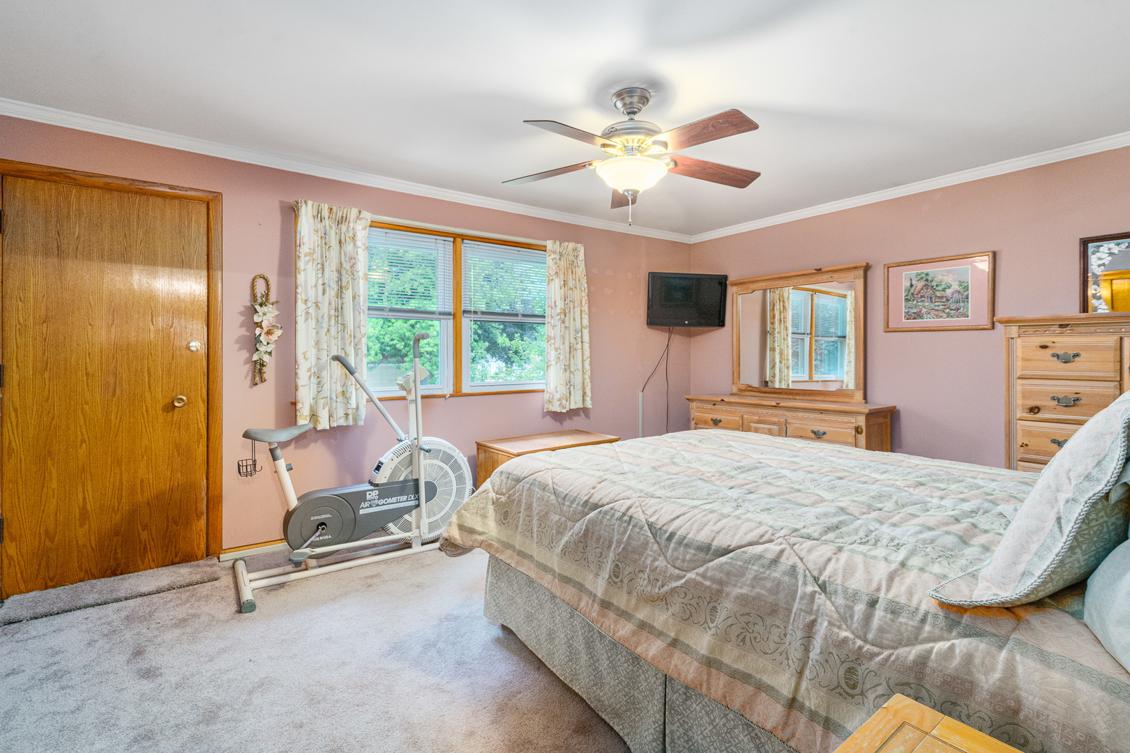 112 Hill Street, Willow Springs, IL 60480