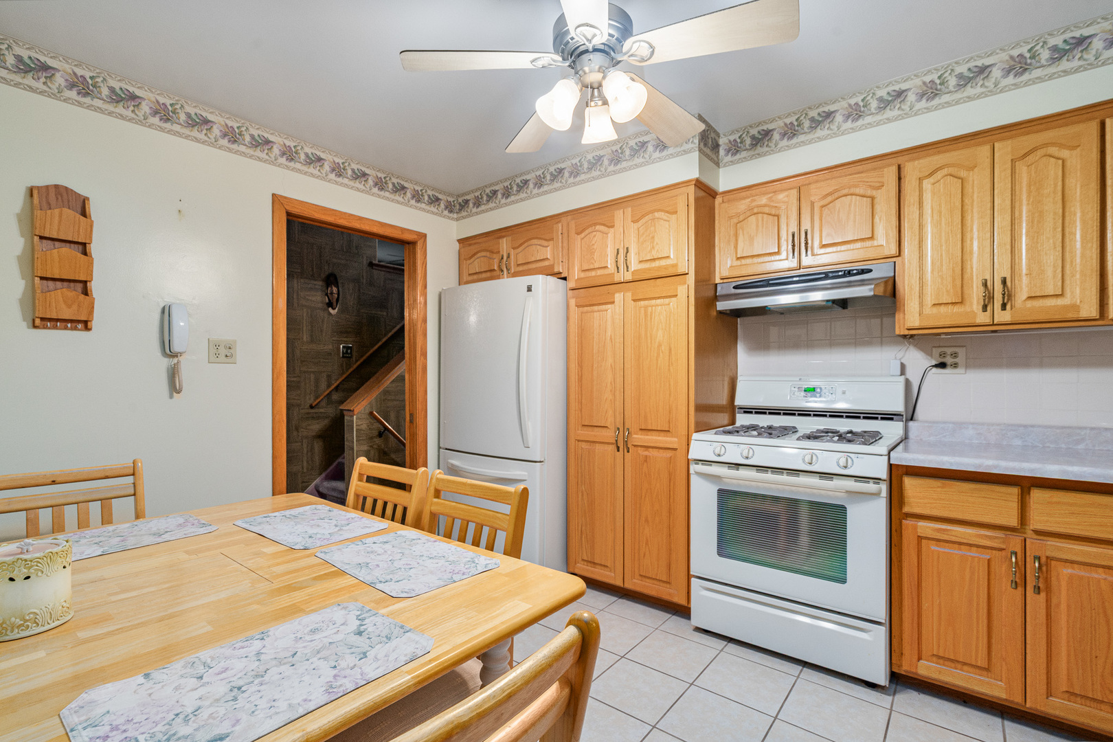 112 Hill Street, Willow Springs, IL 60480