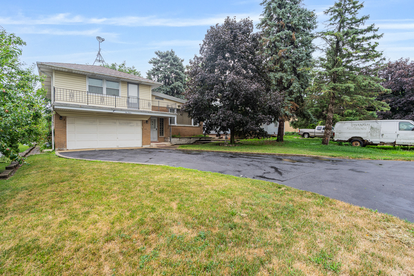 112 Hill Street, Willow Springs, IL 60480