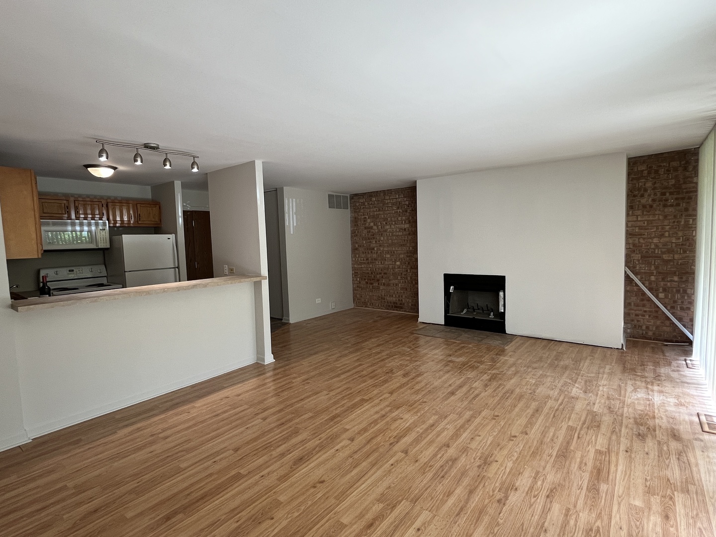 6020 Oakwood Drive #1G, Lisle, IL 60532