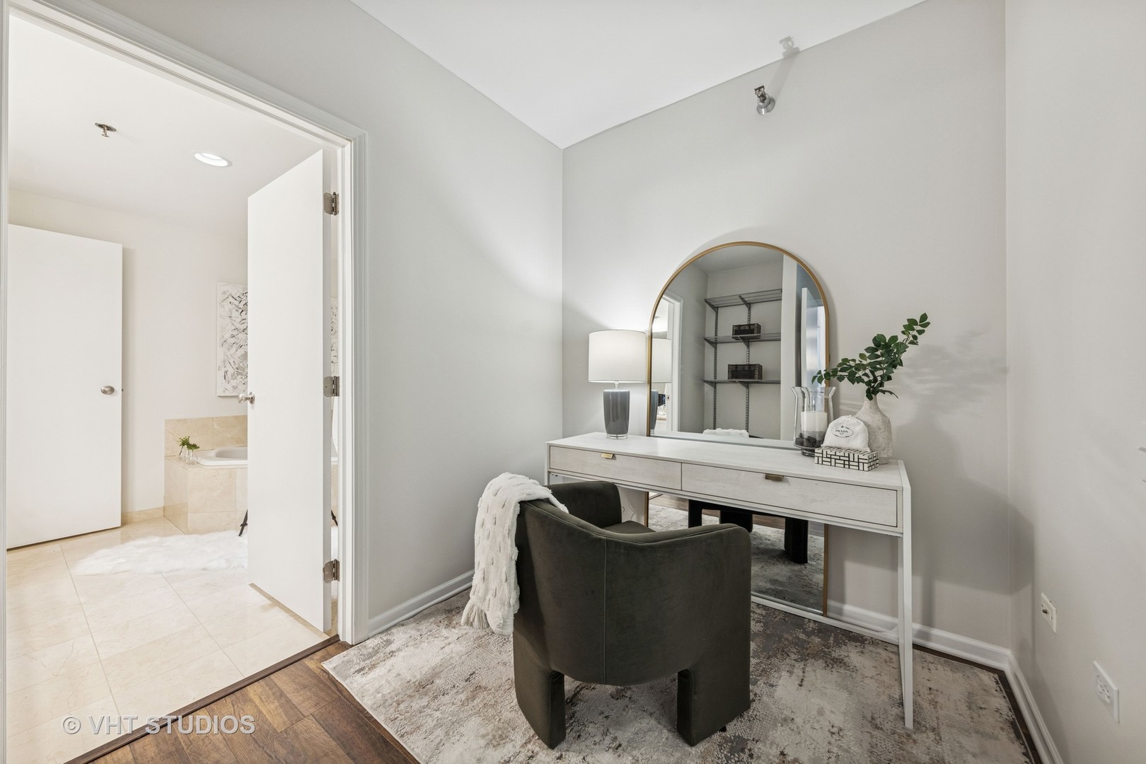 1515 S Prairie Avenue #1008, Chicago, IL 60605