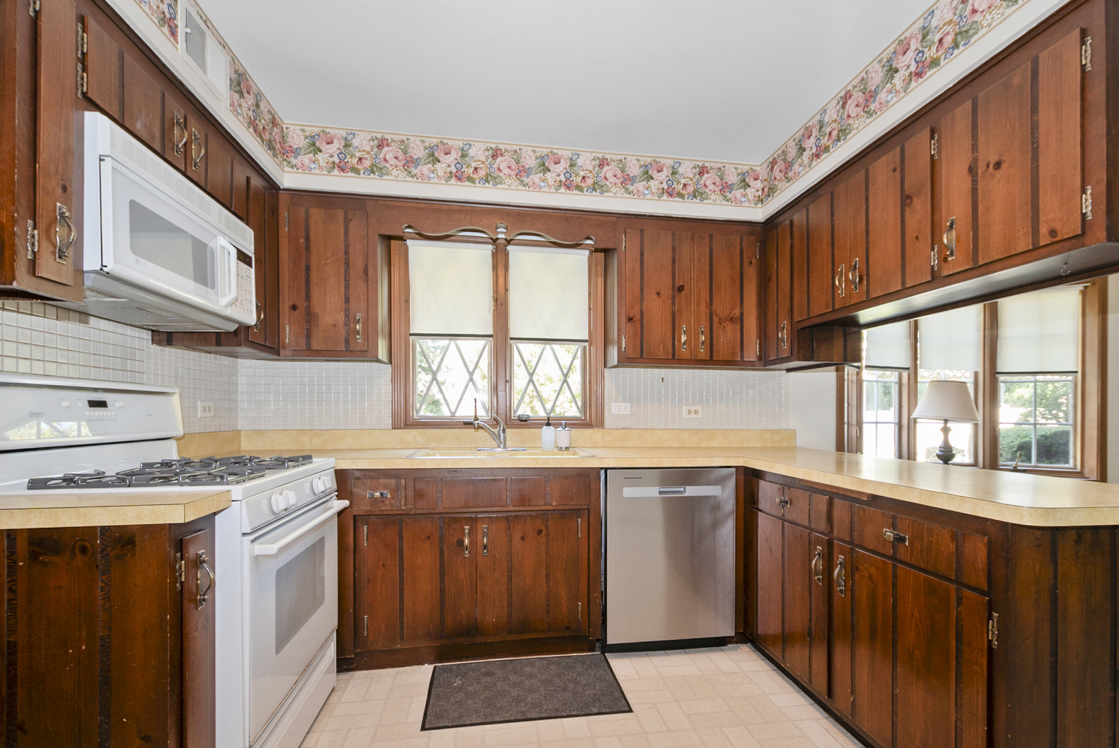 13008 S Meade Avenue, Palos Heights, IL 60463