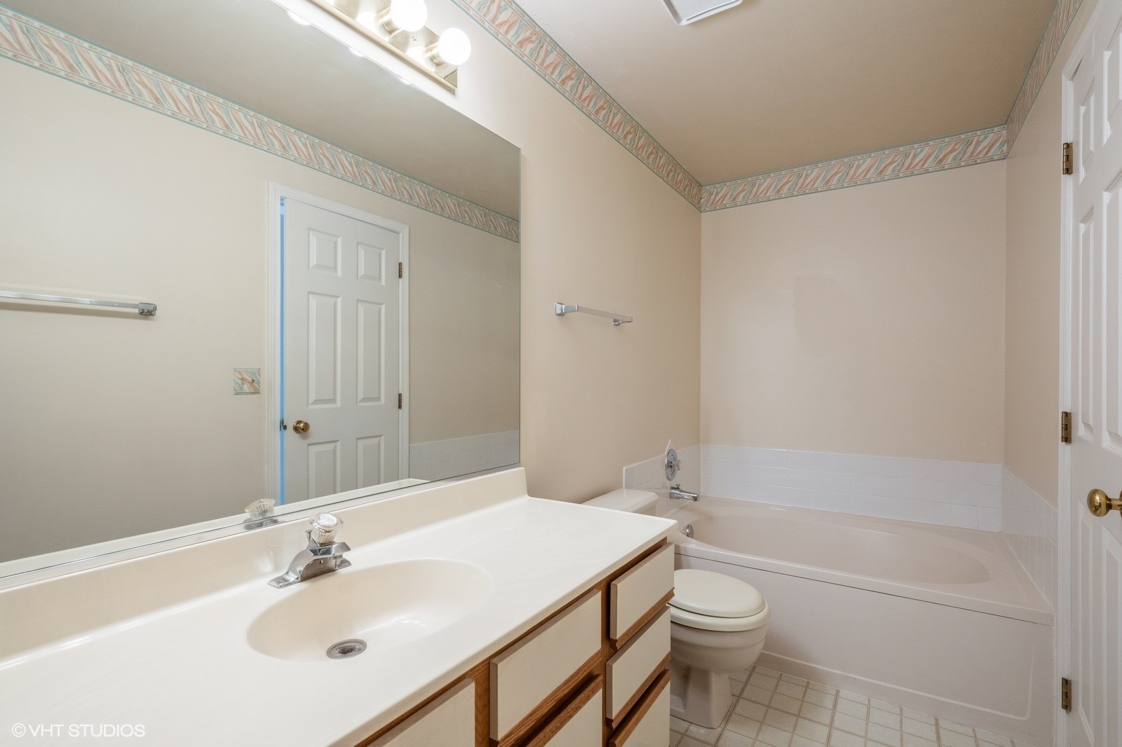 1152 S Parkside Drive, Palatine, IL 60067