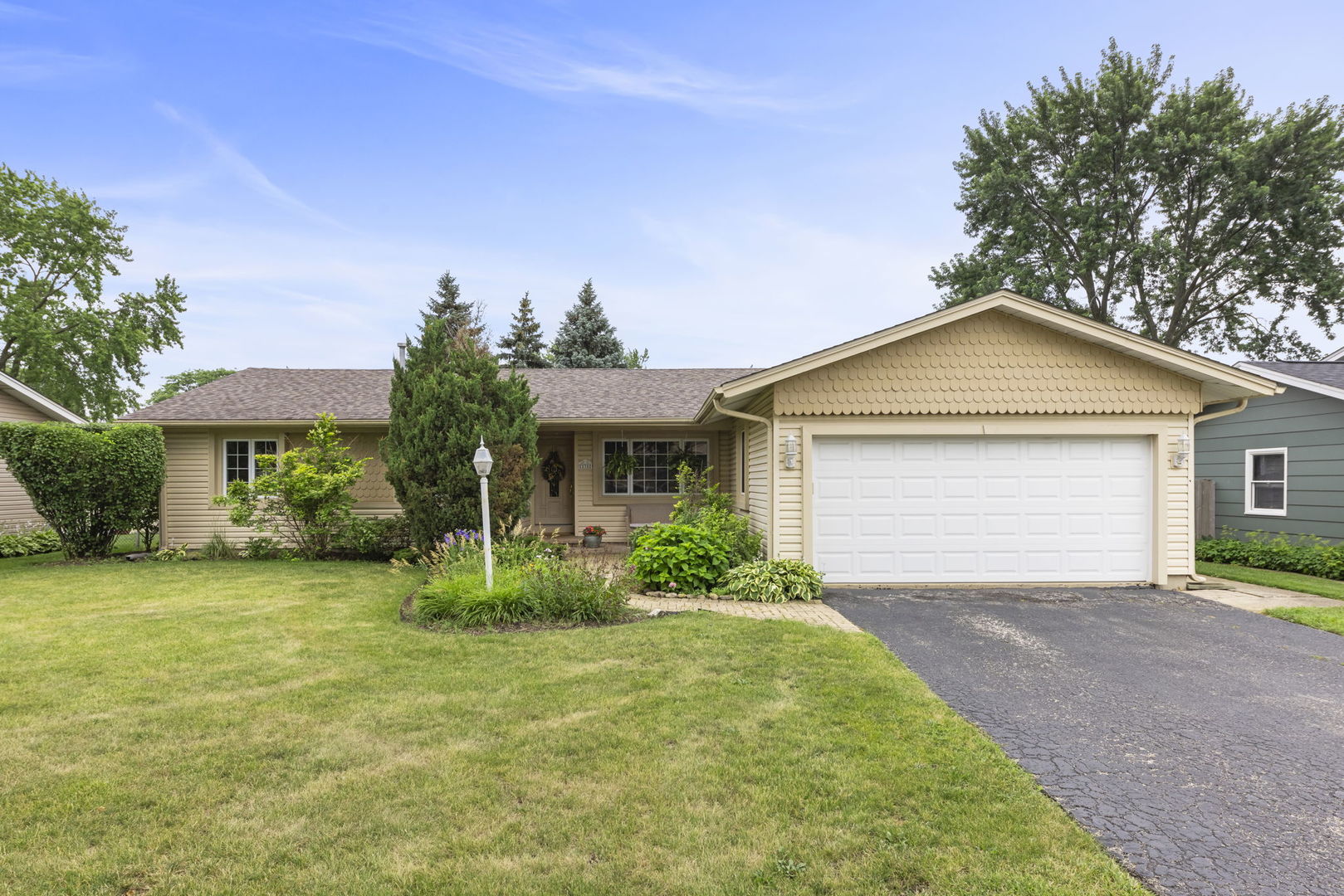 235 Parkchester Road, Elk Grove Village, IL 60007
