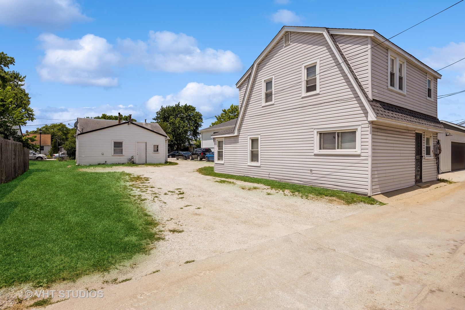 6607 Conrad Avenue, Hodgkins, IL 60525