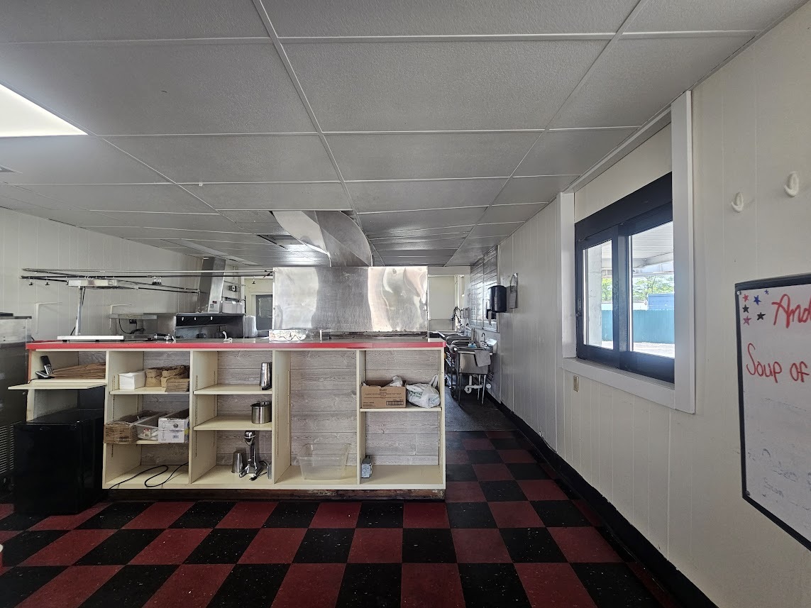 2929 Roosevelt Road, Kenosha, WI 53143