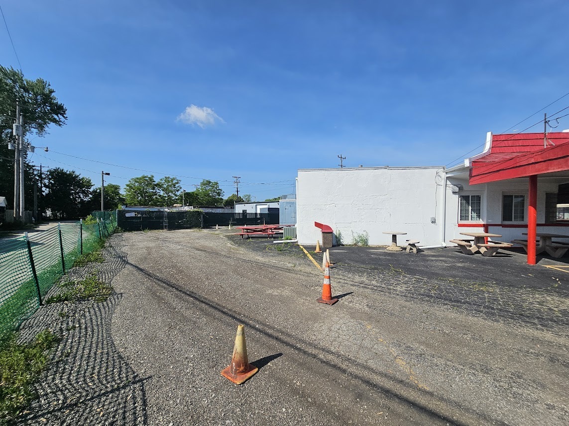 2929 Roosevelt Road, Kenosha, WI 53143