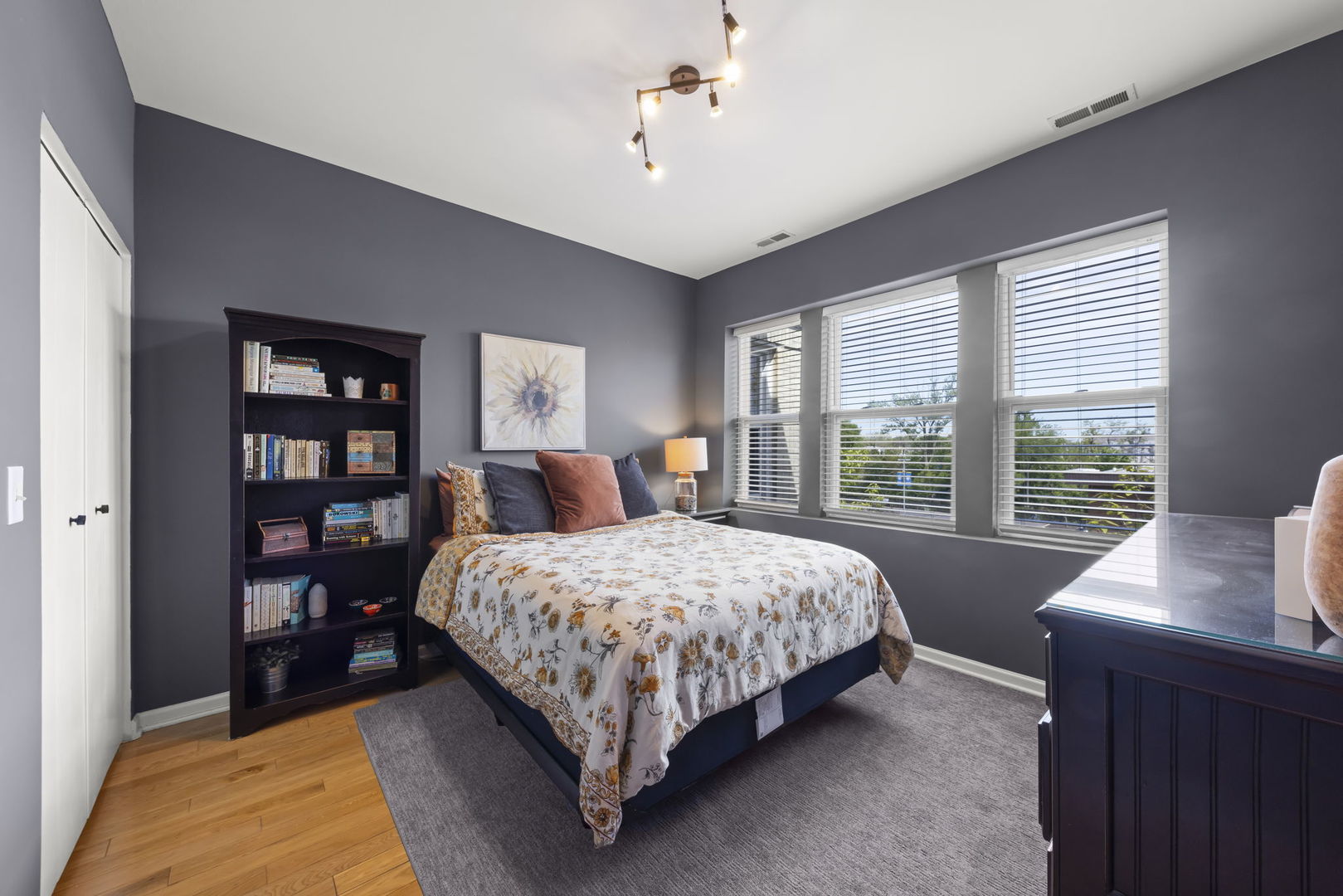 5054 N Troy Street #3, Chicago, IL 60625