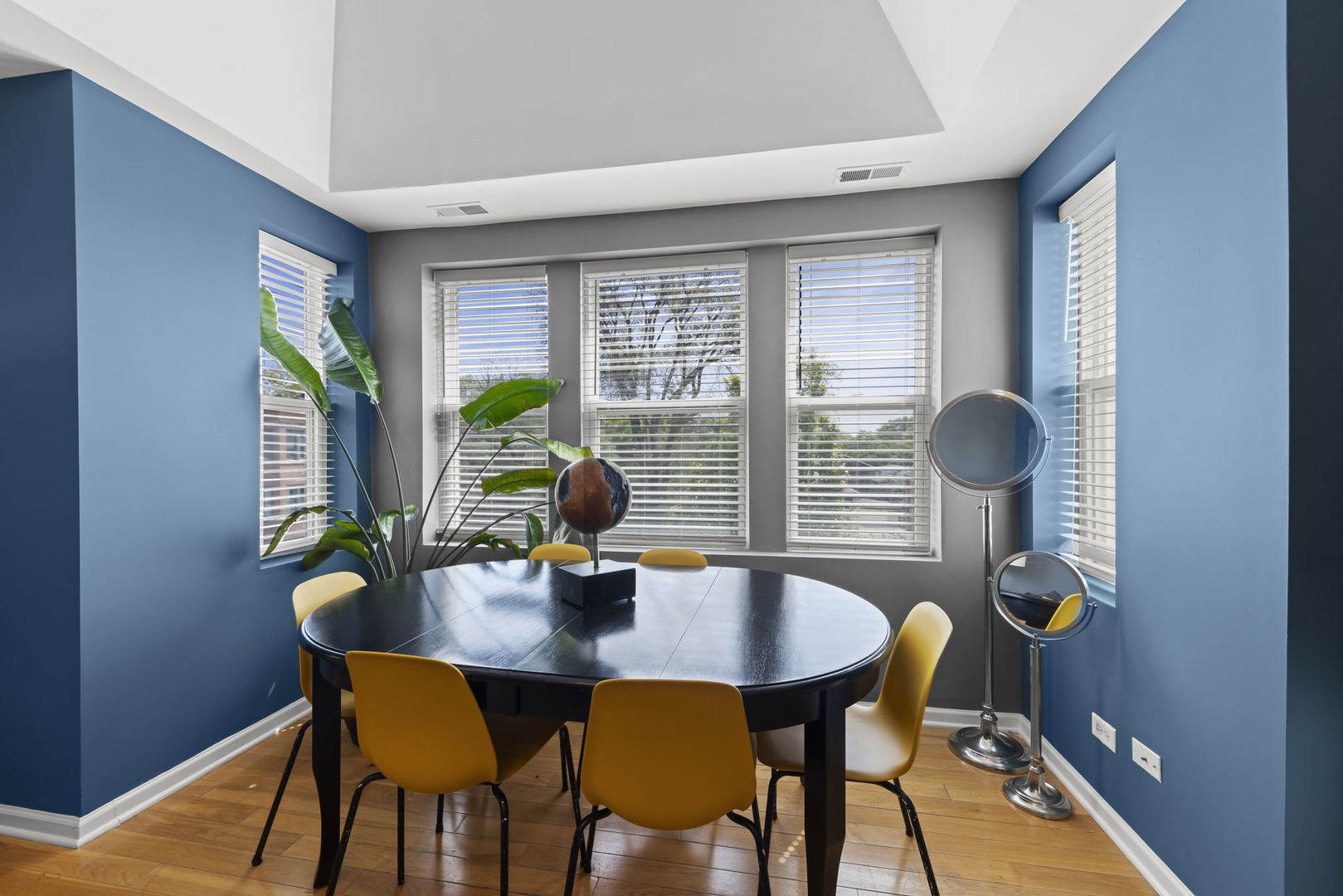 5054 N Troy Street #3, Chicago, IL 60625