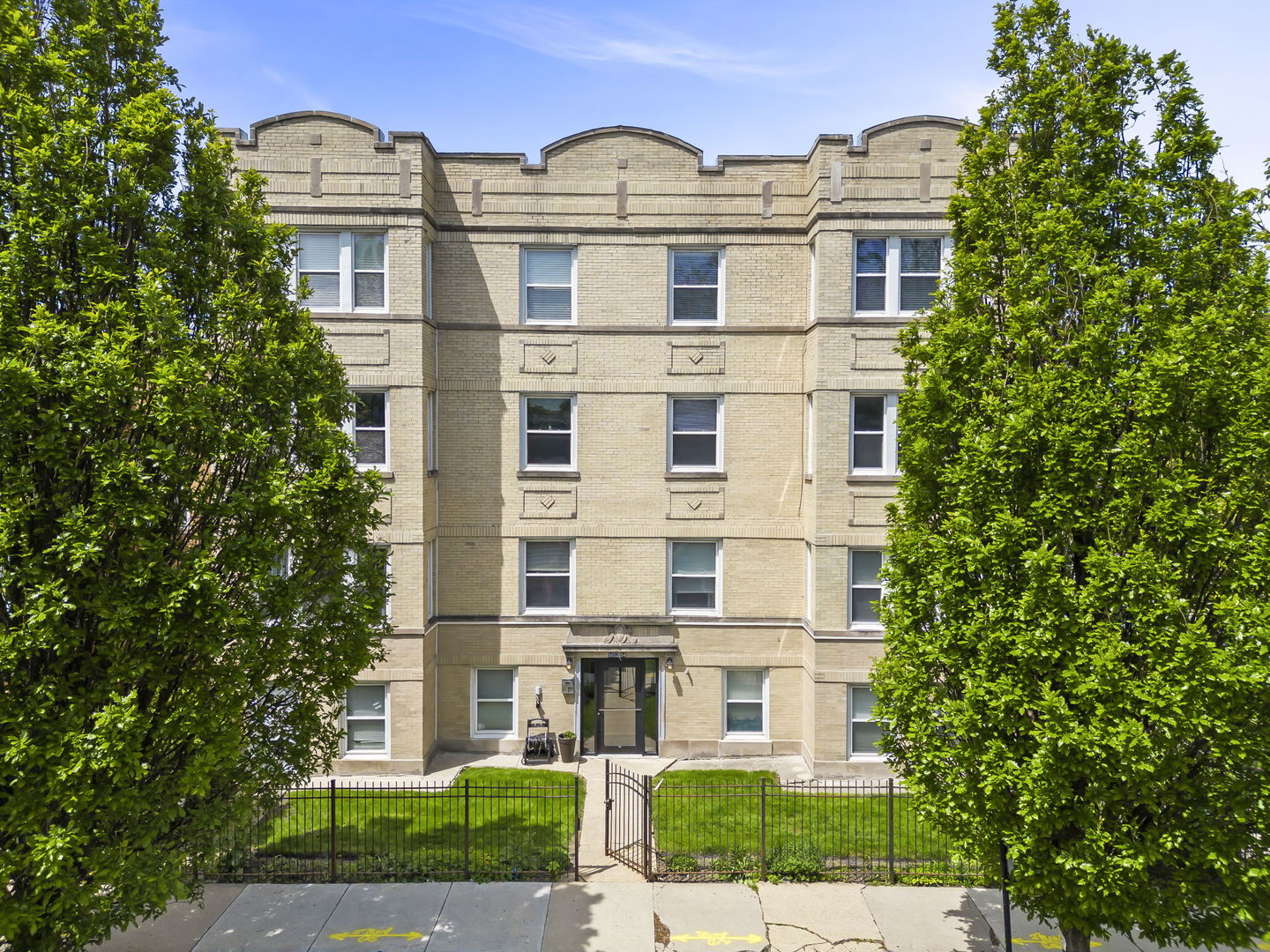 5054 N Troy Street #3, Chicago, IL 60625
