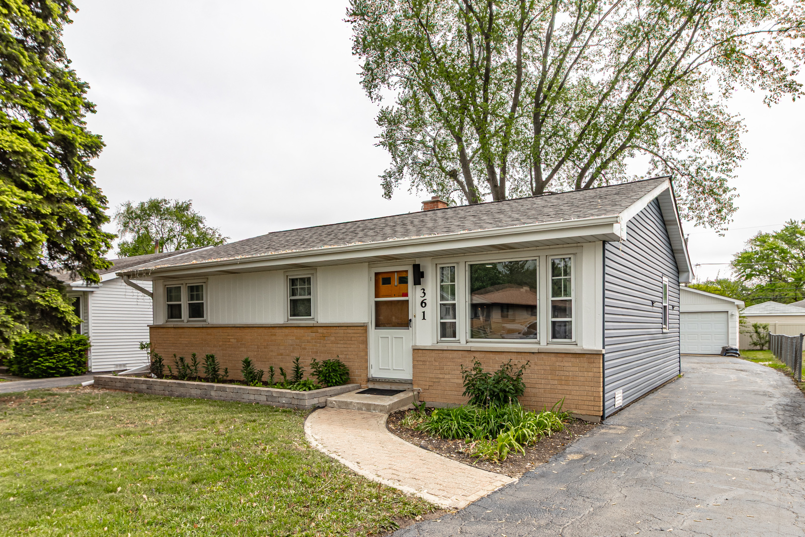 361 N Edgewood Avenue, Wood Dale, IL 60191