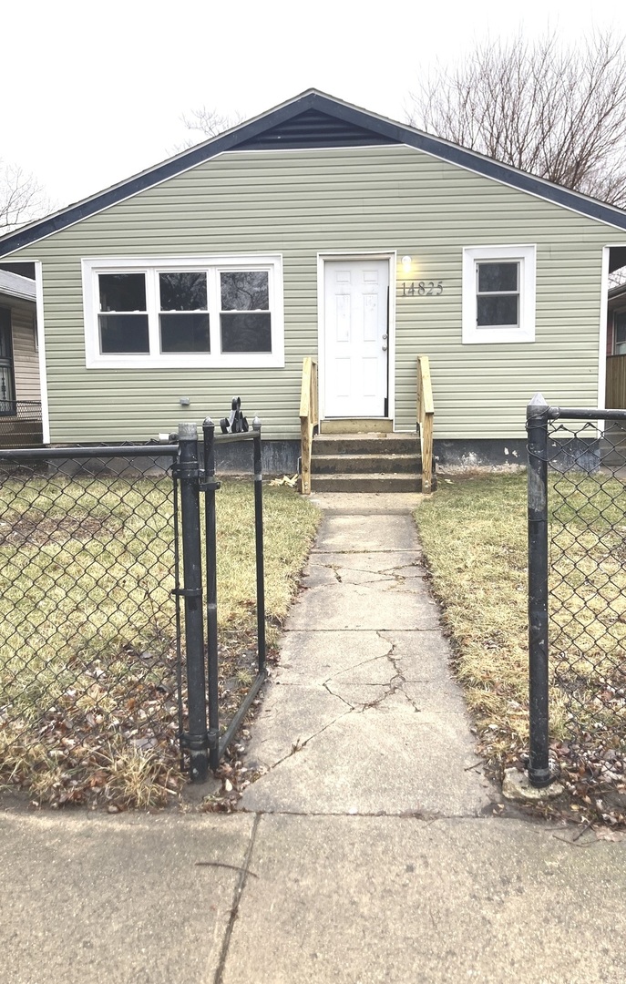 14825 Maplewood Avenue, Harvey, IL 60426
