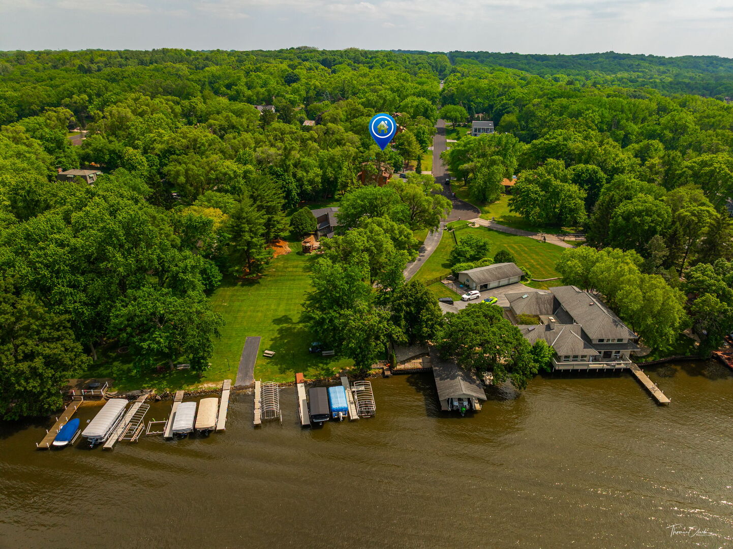 9704 Captains Drive, Algonquin, IL 60102