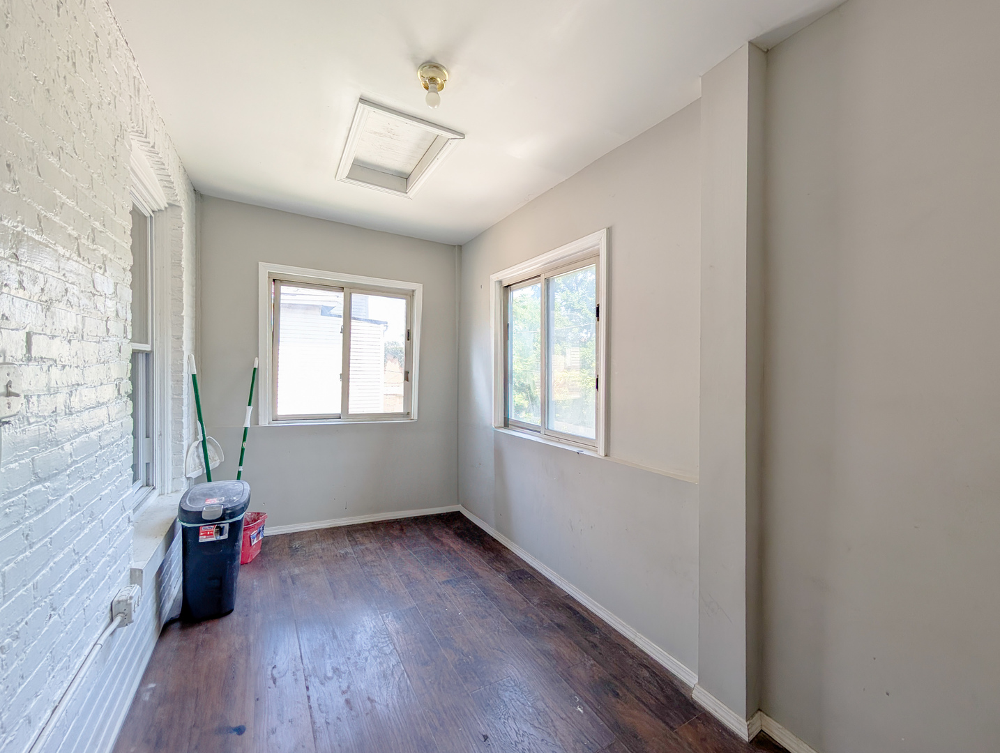 315 S 5th Avenue, Maywood, IL 60153