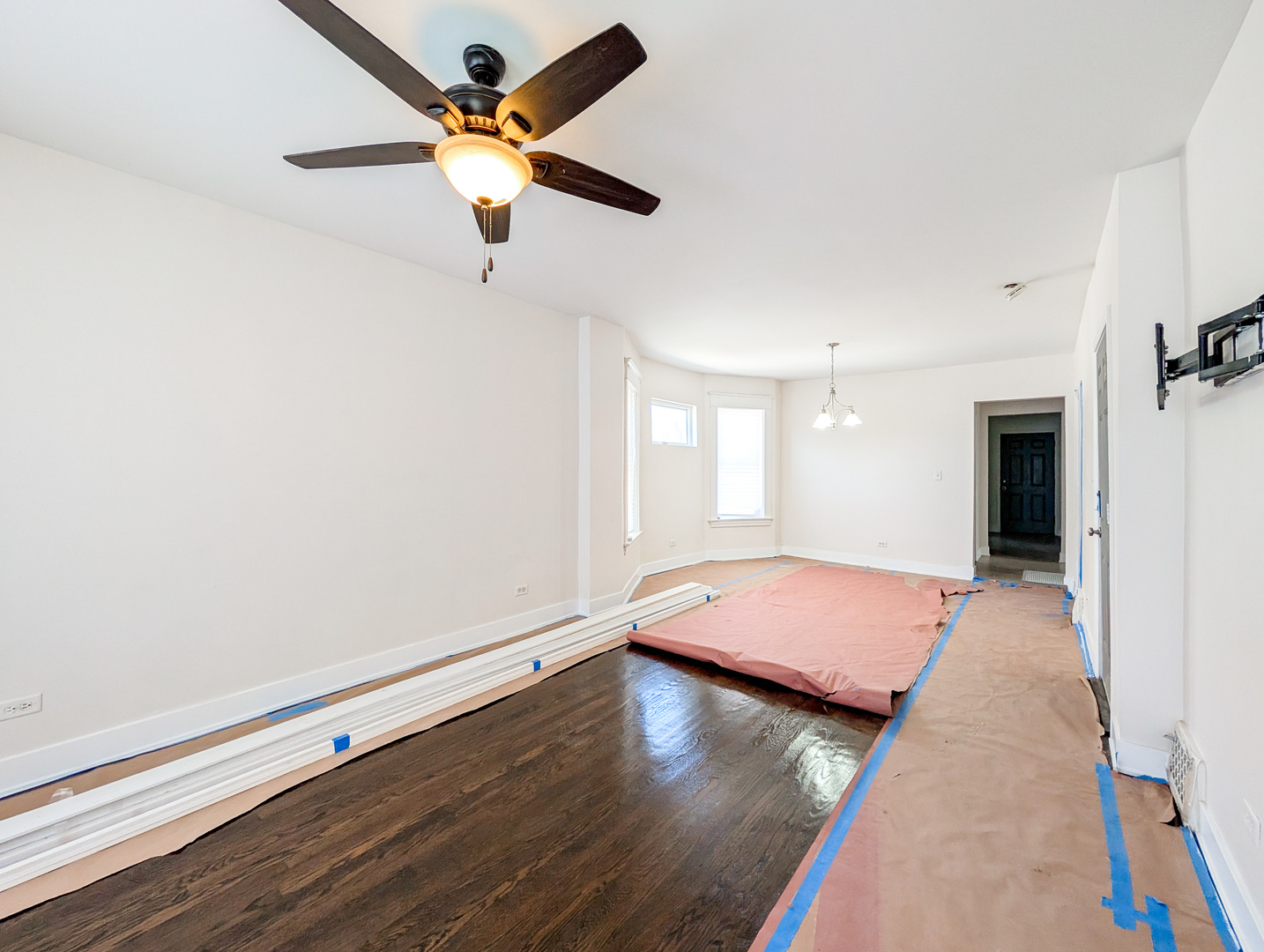 315 S 5th Avenue, Maywood, IL 60153