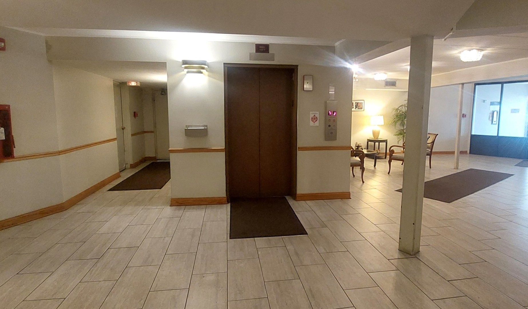 9820 Pulaski Road #115-2, Oak Lawn, IL 60453