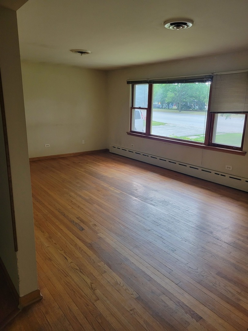 1220 83 Street, Downers Grove, IL 60515