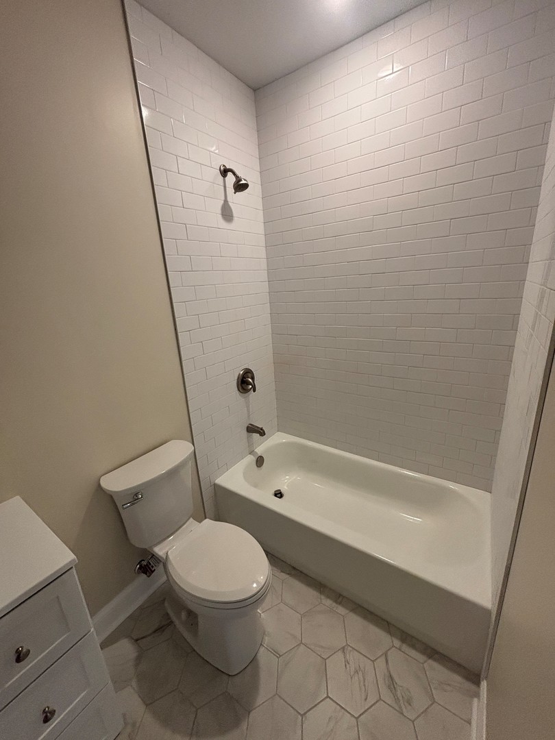 11116 Front Street #202, Mokena, IL 60448