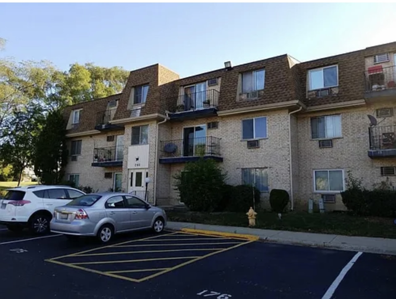 280 Shorewood Drive #1D, Glendale Heights, IL 60139
