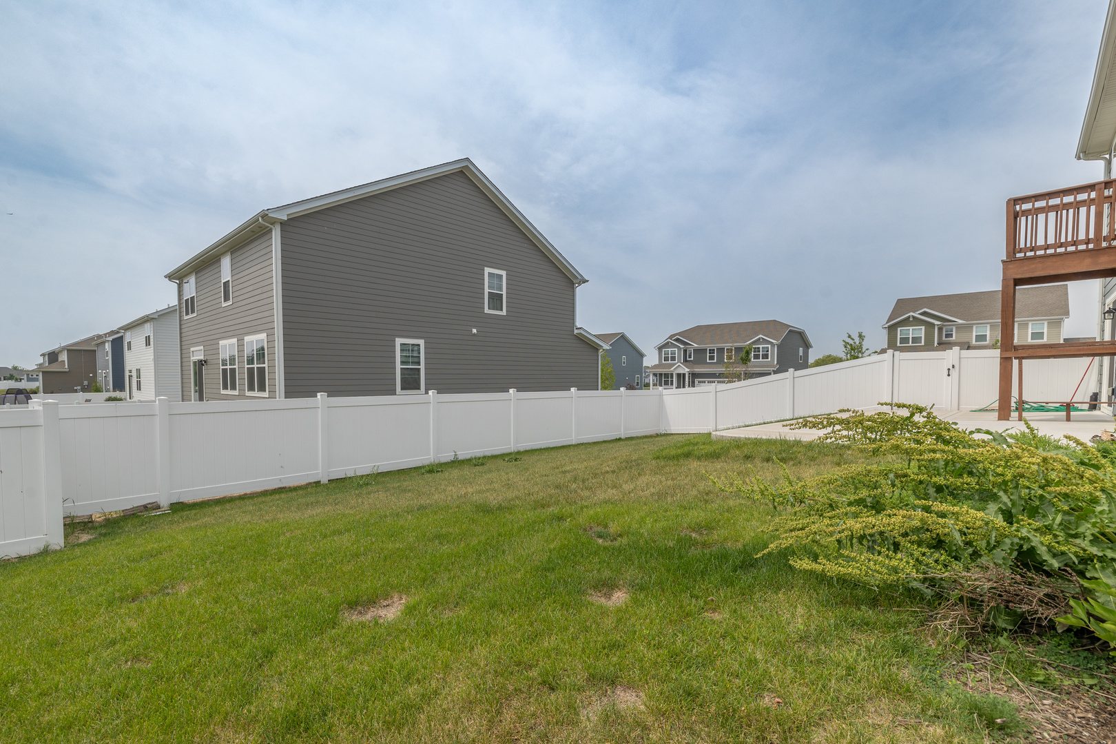 738 Kentshire Circle, Elgin, IL 60124