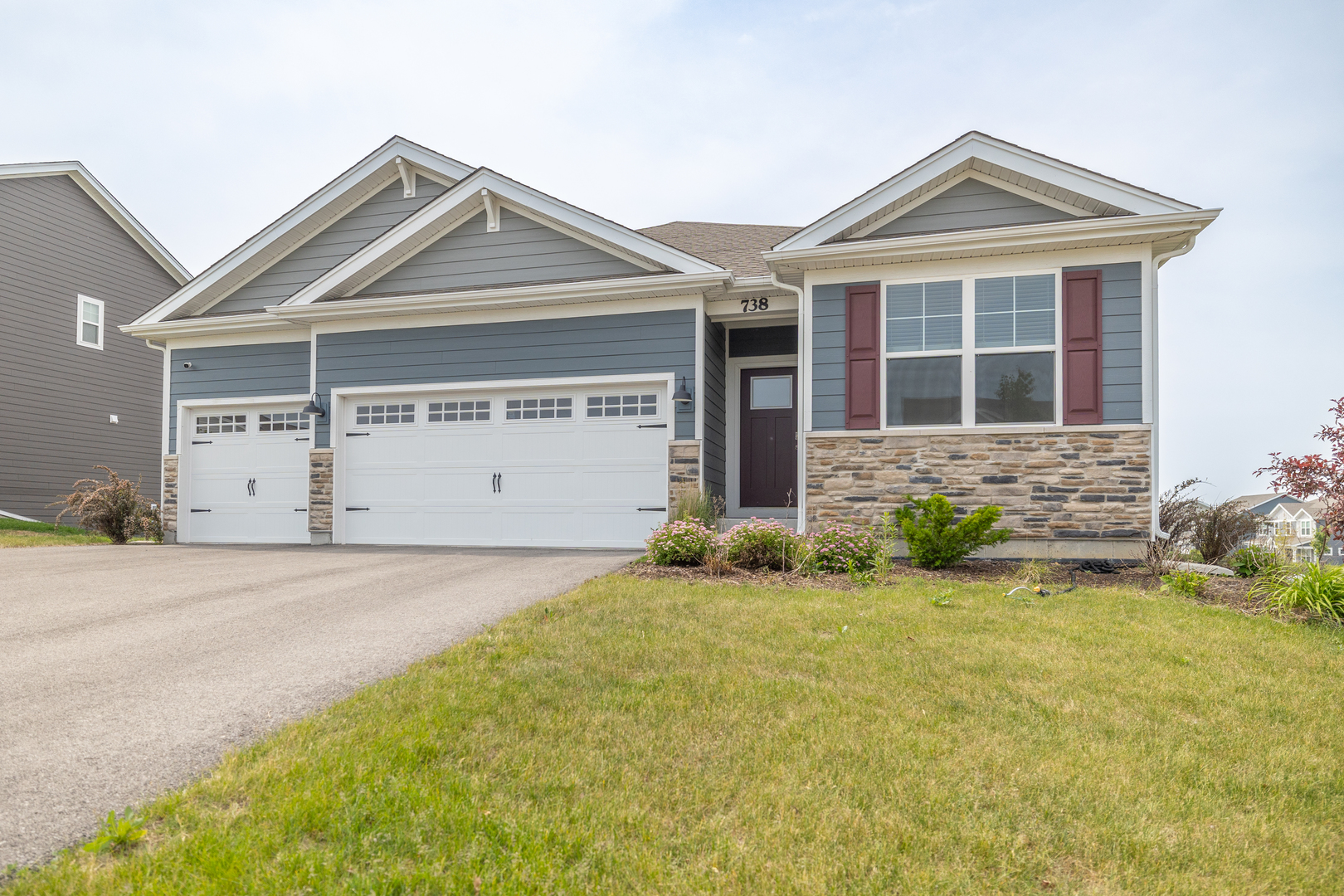 738 Kentshire Circle, Elgin, IL 60124
