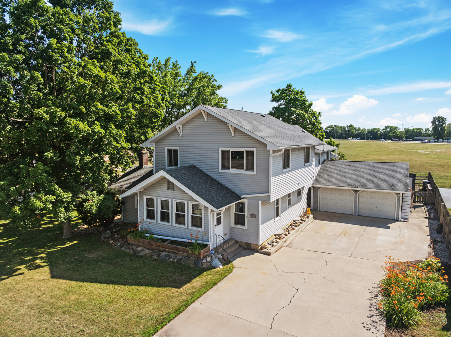 206 Washington Street, Oswego, IL 60543