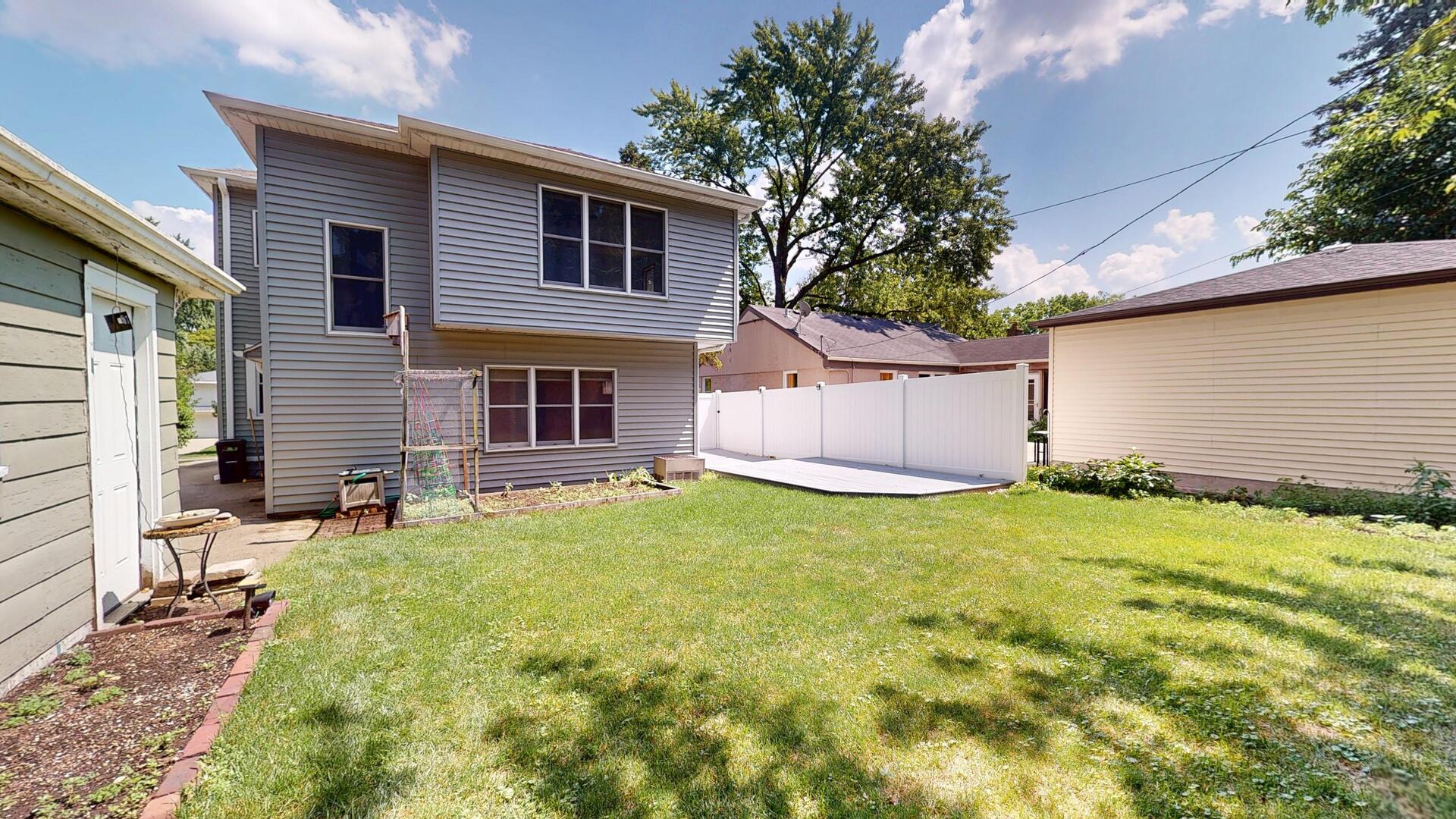 4512 Saratoga Avenue, Downers Grove, IL 60515