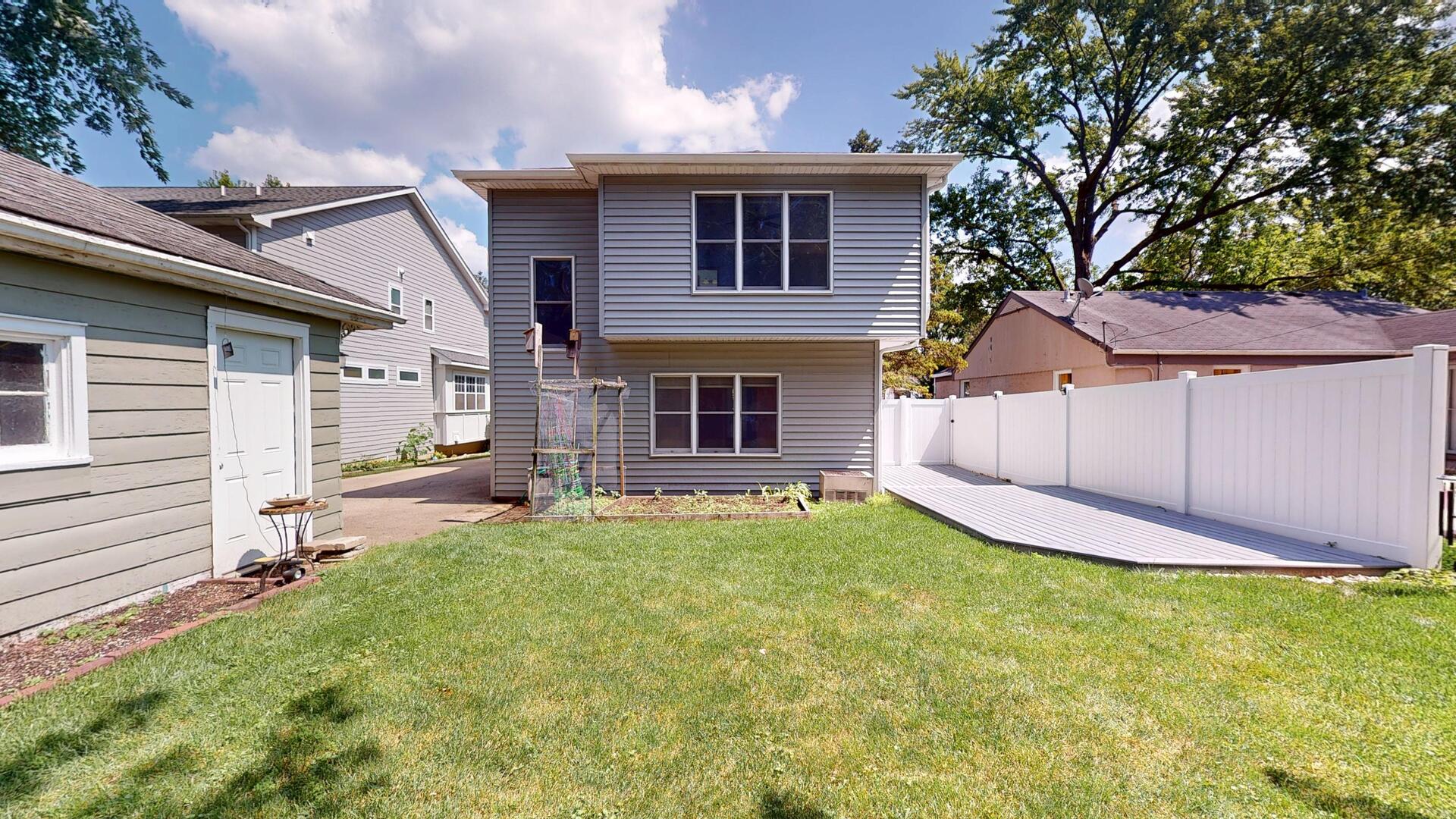 4512 Saratoga Avenue, Downers Grove, IL 60515