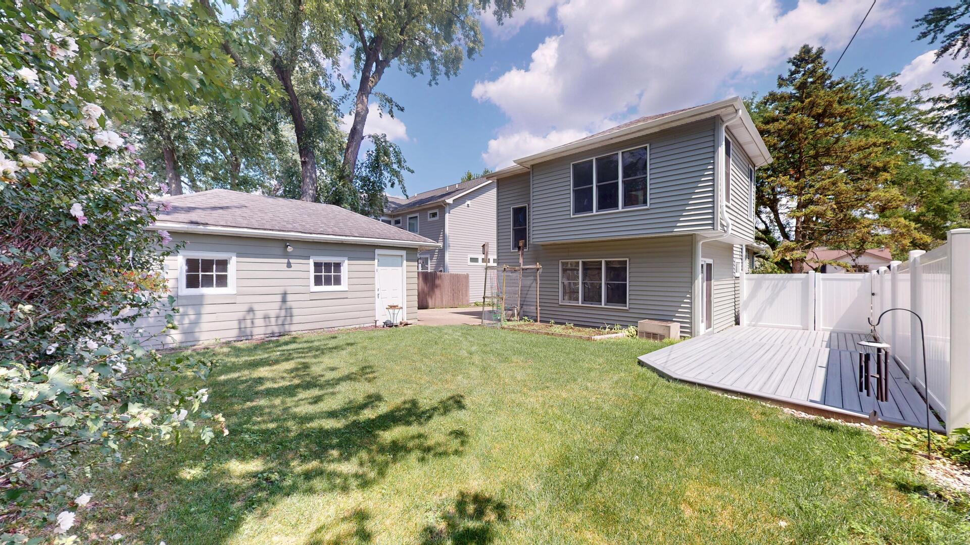 4512 Saratoga Avenue, Downers Grove, IL 60515