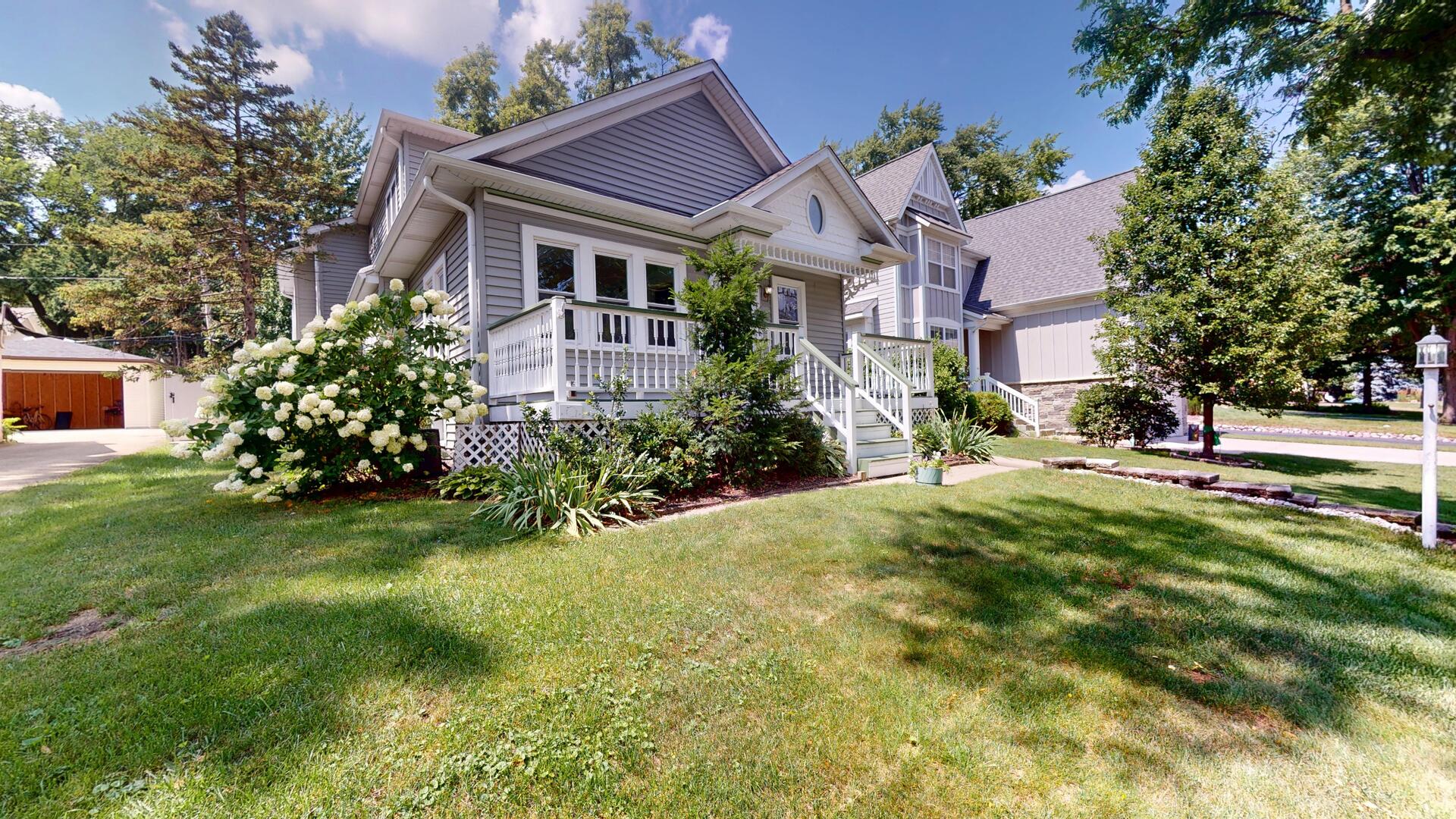 4512 Saratoga Avenue, Downers Grove, IL 60515