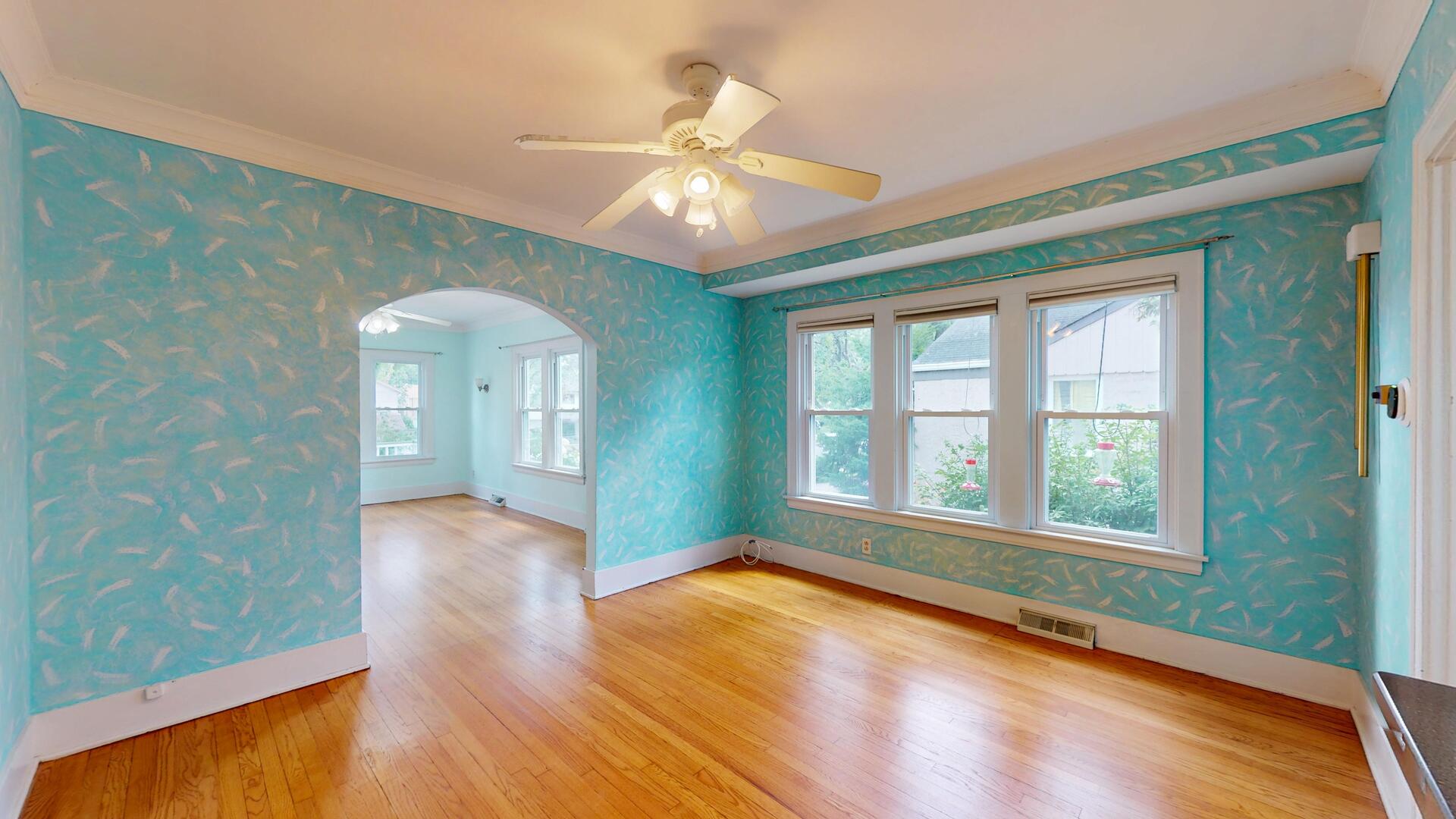 4512 Saratoga Avenue, Downers Grove, IL 60515