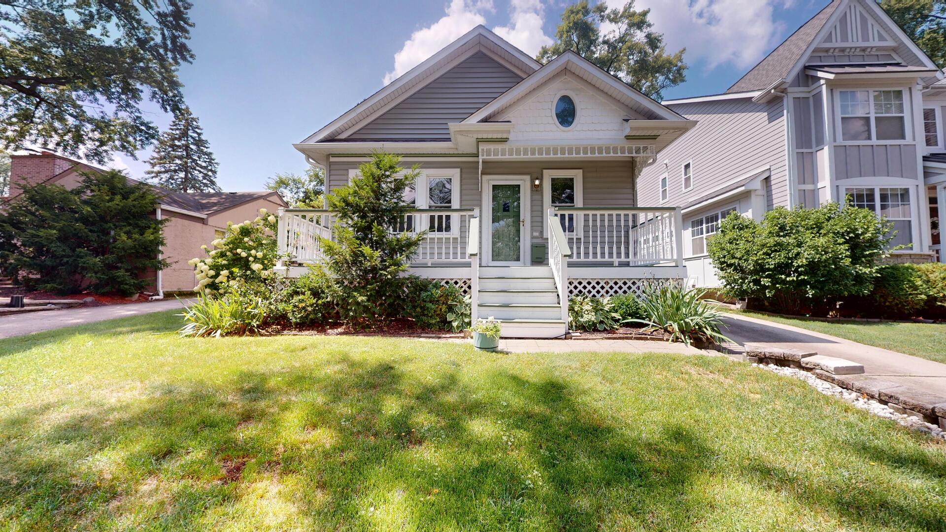 4512 Saratoga Avenue, Downers Grove, IL 60515