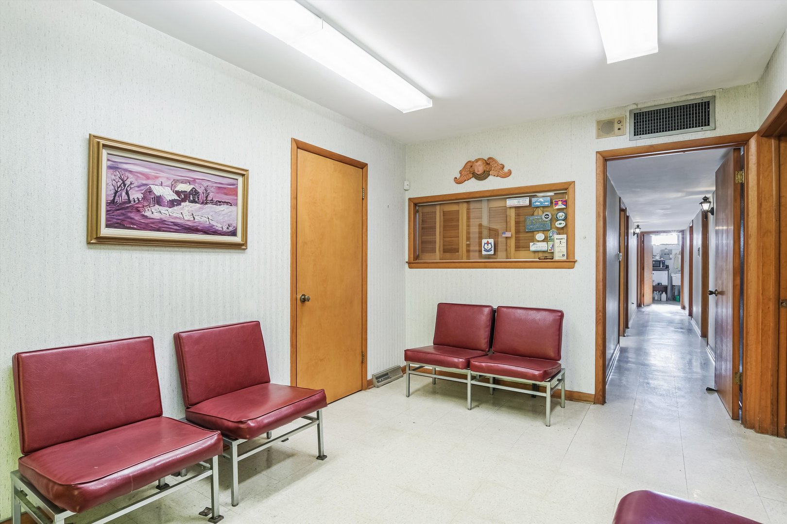 5913 W Montrose Avenue, Chicago, IL 60634