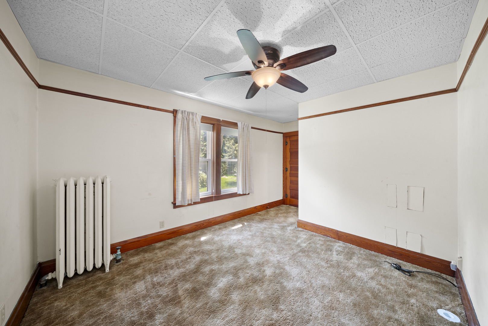 225 N Hickory Street, Waterman, IL 60556