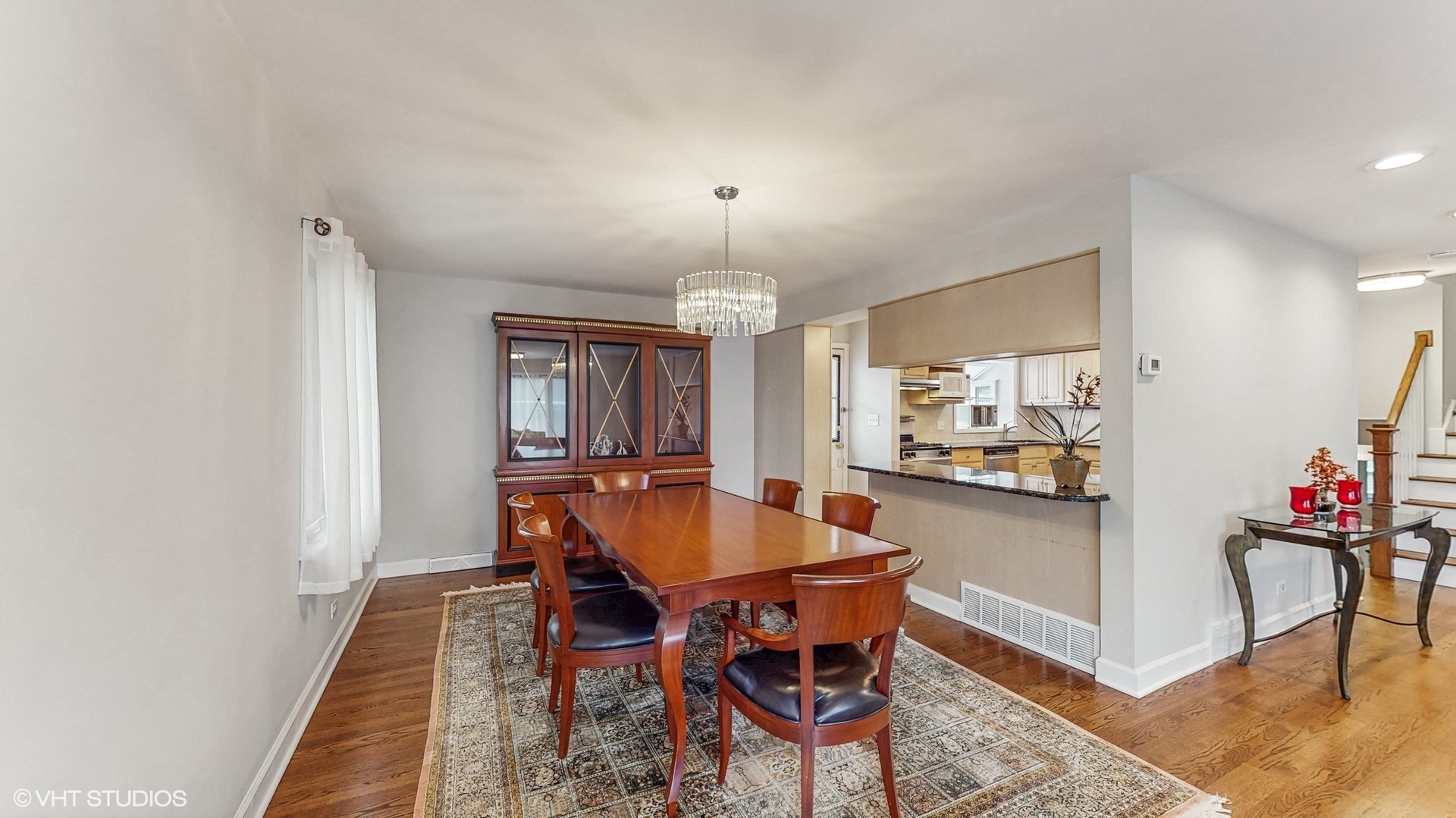 4266 W Pratt Avenue, Lincolnwood, IL 60712