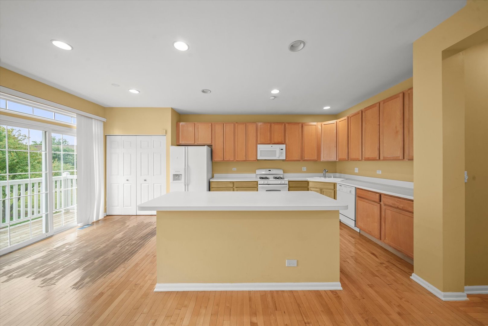 1182 Georgetown Way, Vernon Hills, IL 60061