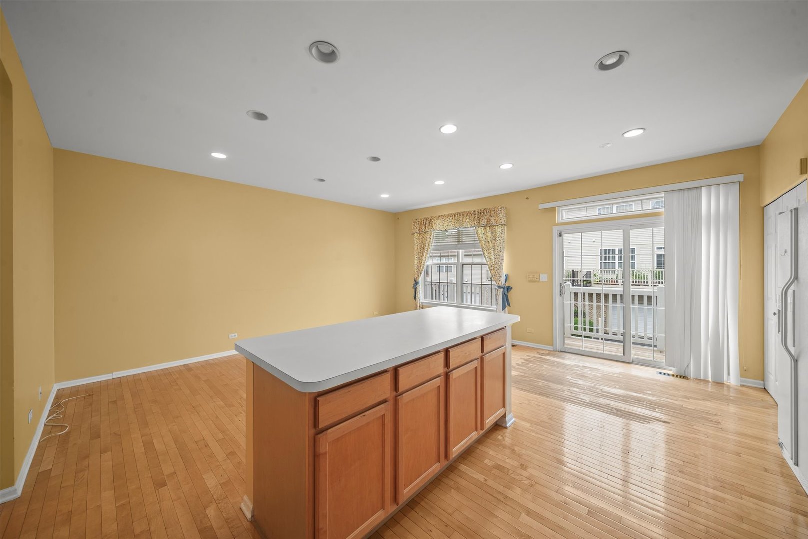 1182 Georgetown Way, Vernon Hills, IL 60061