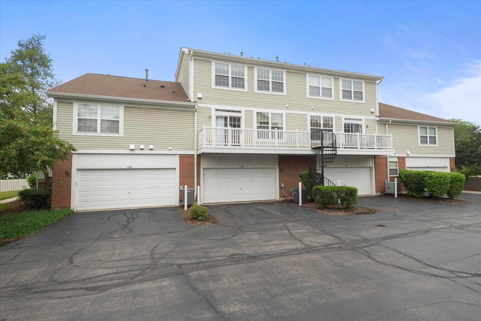 1182 Georgetown Way, Vernon Hills, IL 60061
