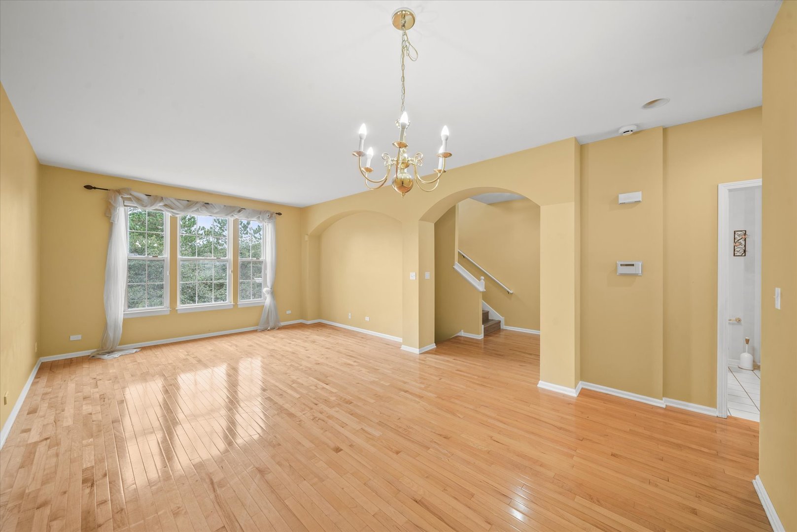 1182 Georgetown Way, Vernon Hills, IL 60061