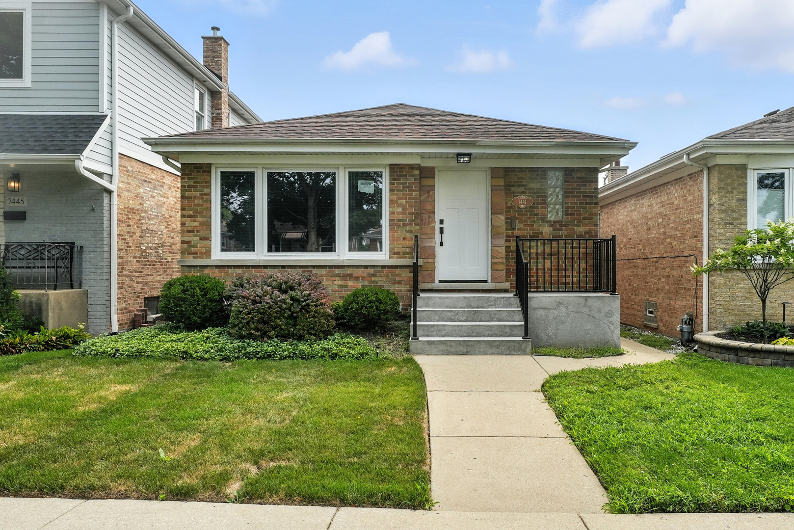 7441 N Oriole Avenue, Chicago, IL 60631