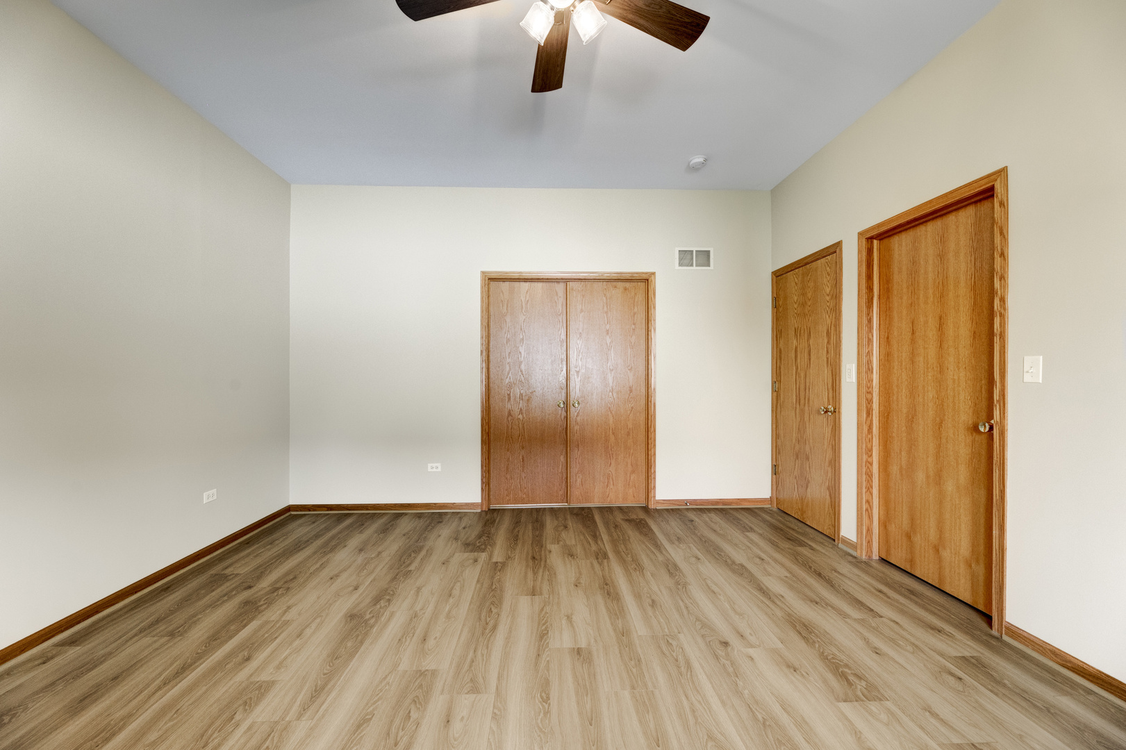 1405 Westminster Drive, Woodridge, IL 60517