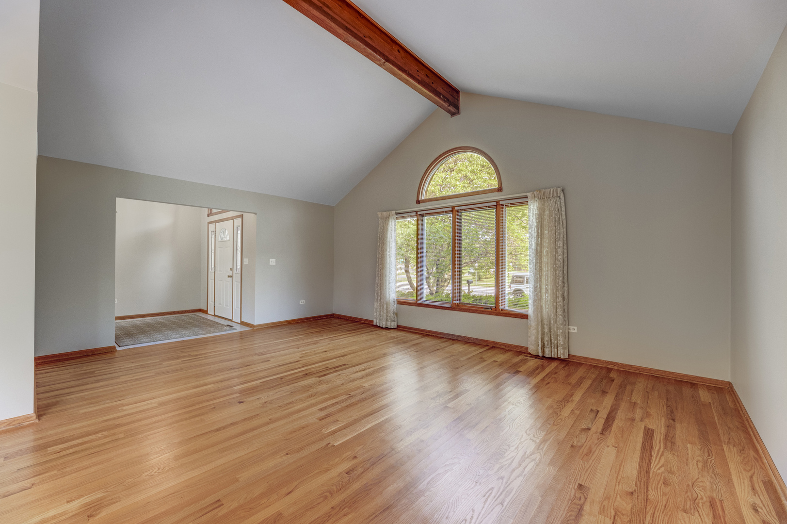 1405 Westminster Drive, Woodridge, IL 60517