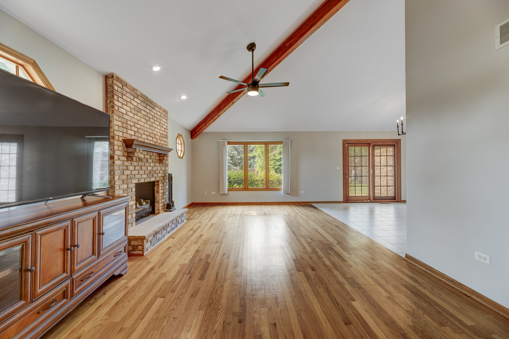 1405 Westminster Drive, Woodridge, IL 60517