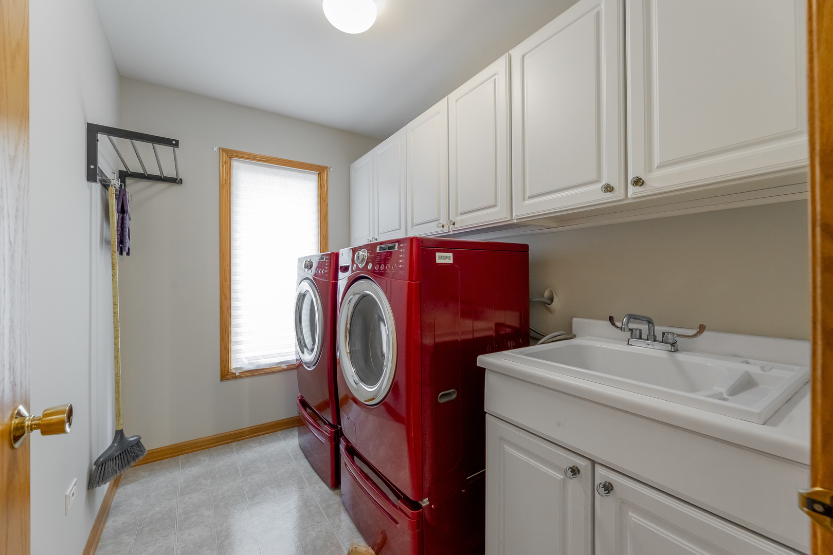 1405 Westminster Drive, Woodridge, IL 60517