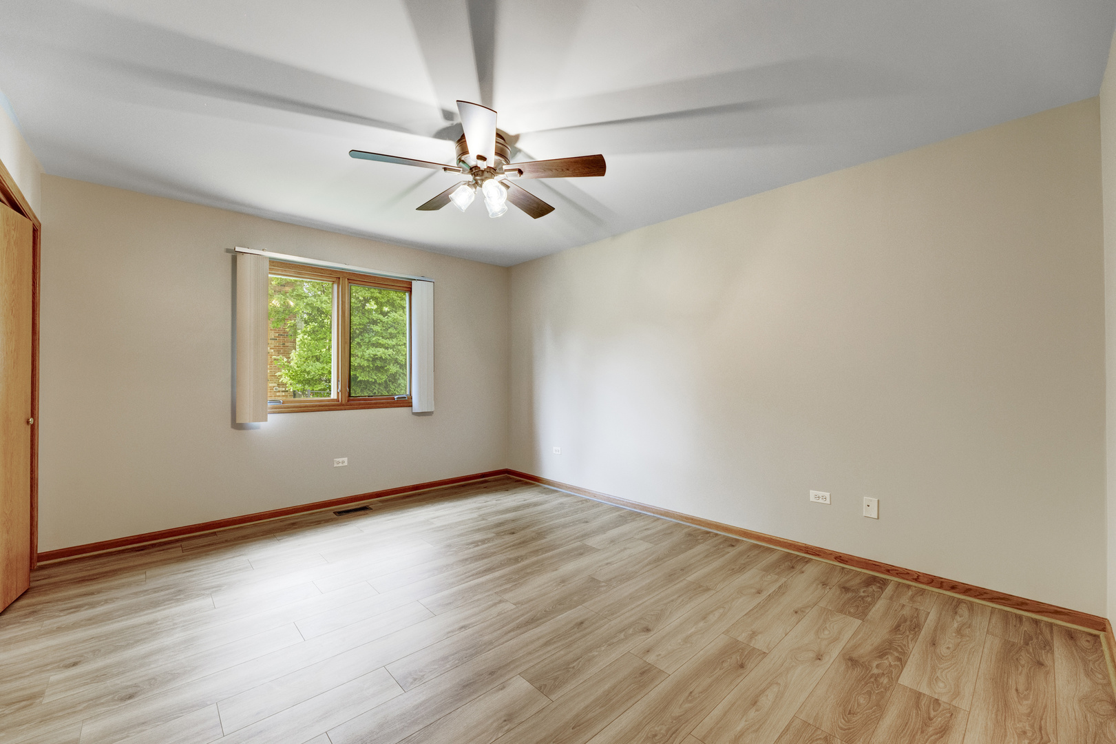1405 Westminster Drive, Woodridge, IL 60517