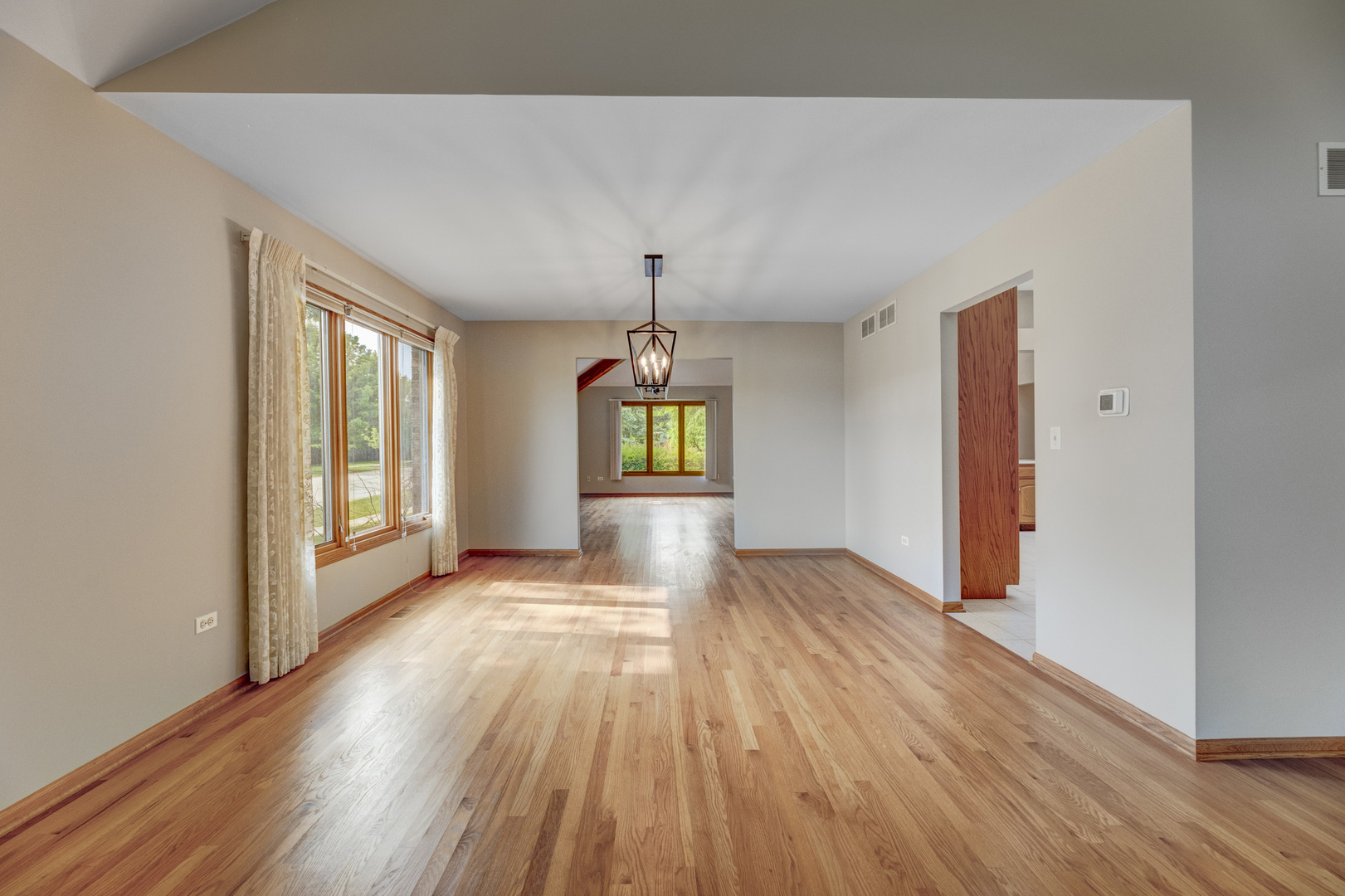1405 Westminster Drive, Woodridge, IL 60517