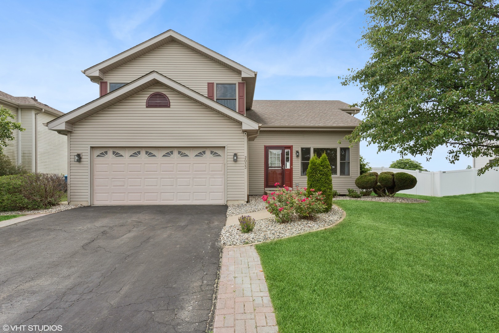 2033 WillowBrook Drive, Bourbonnais, IL 60914