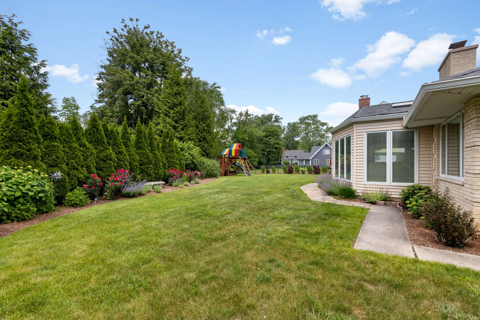 1060 Highland Avenue, Lake Forest, IL 60045