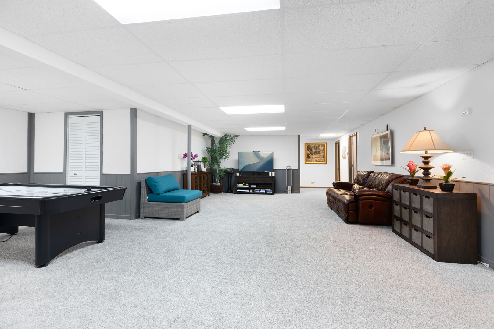 1060 Highland Avenue, Lake Forest, IL 60045
