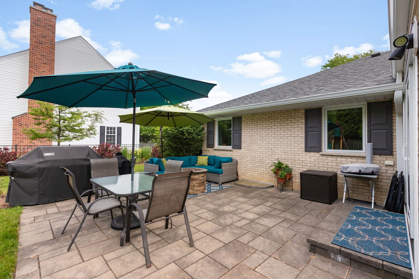 1060 Highland Avenue, Lake Forest, IL 60045